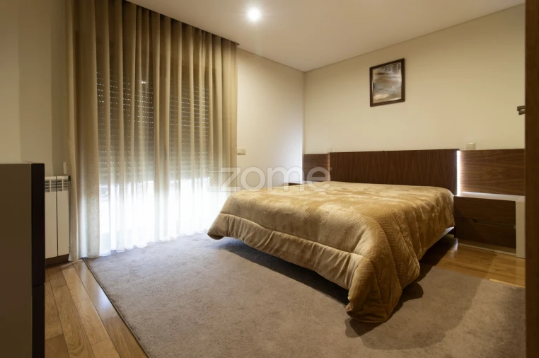 Moradia T4 para Venda em Tadim Foto 52