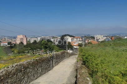 Terreno para Venda em Oliveira do Douro