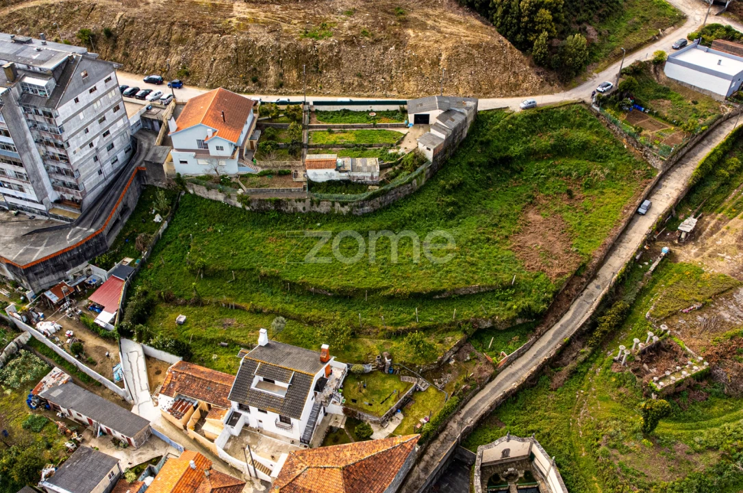 Terreno para Venda em Oliveira do Douro Foto 21