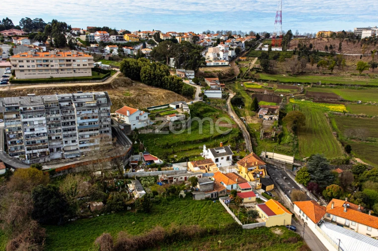 Terreno para Venda em Oliveira do Douro Foto 15