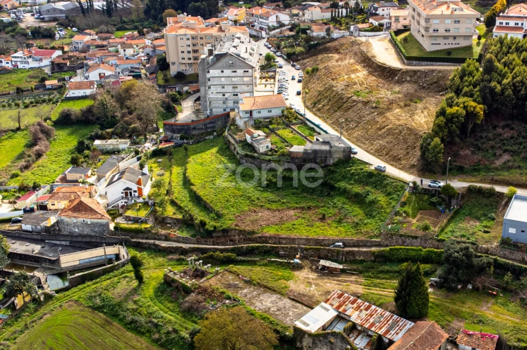 Terreno para Venda em Oliveira do Douro Foto 16