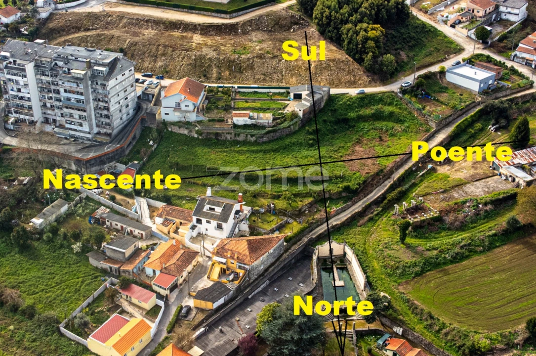 Terreno para Venda em Oliveira do Douro Foto 1