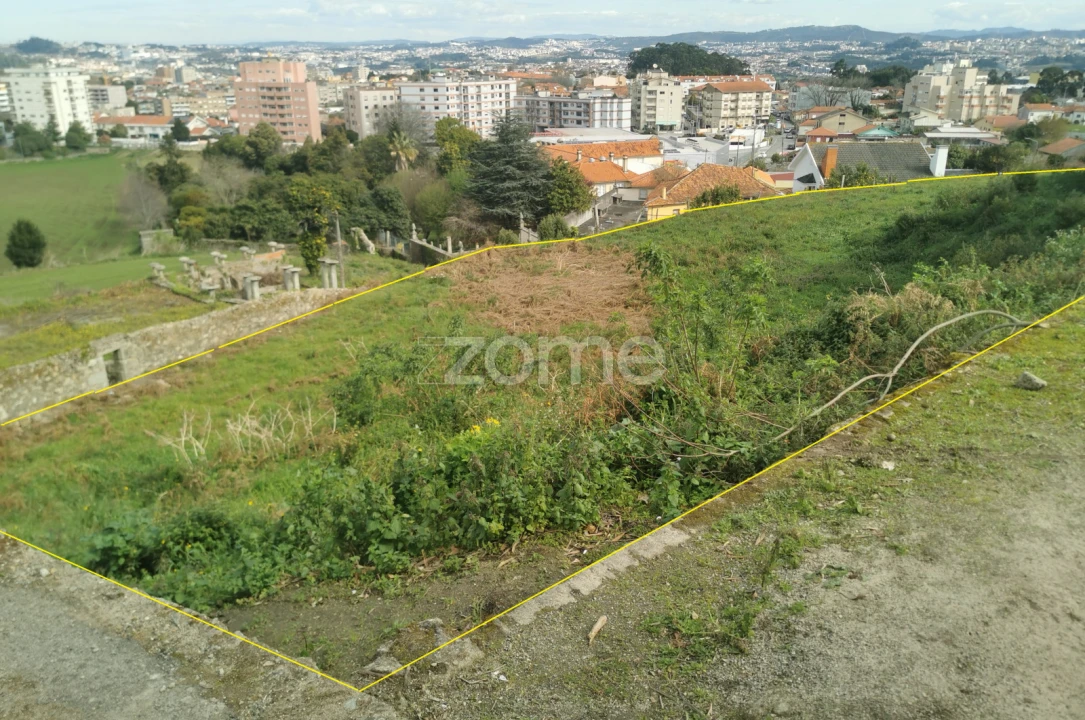 Terreno para Venda em Oliveira do Douro Foto 14