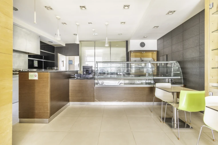 Prédio para Venda em Torre de Moncorvo Foto 8