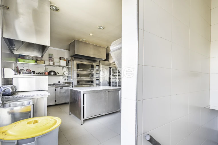 Prédio para Venda em Torre de Moncorvo Foto 15