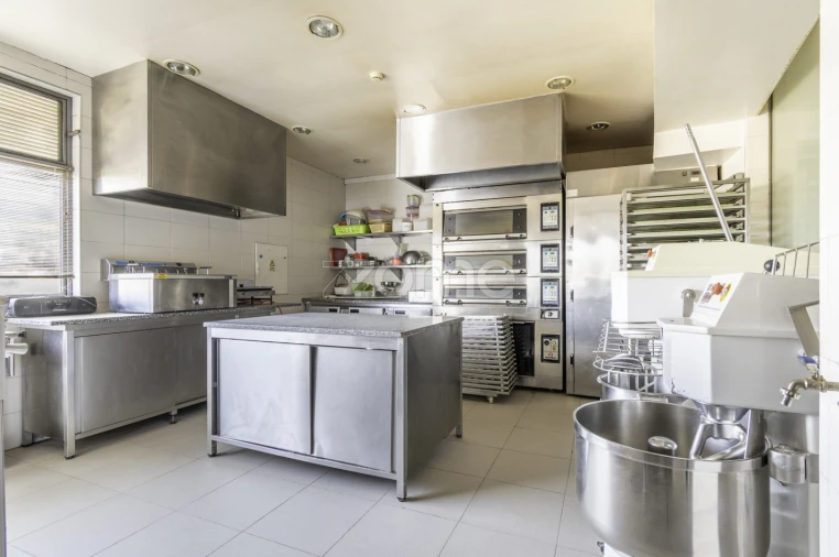 Prédio para Venda em Torre de Moncorvo Foto 17