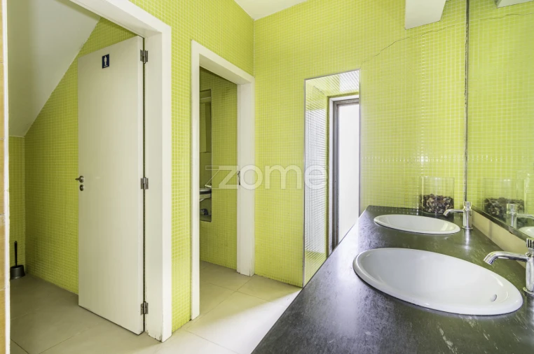 Prédio para Venda em Torre de Moncorvo Foto 19