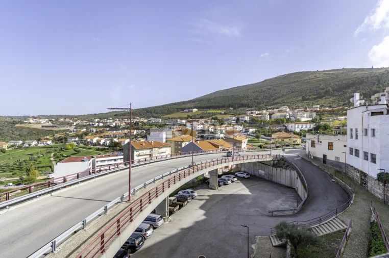 Prédio para Venda em Torre de Moncorvo Foto 41