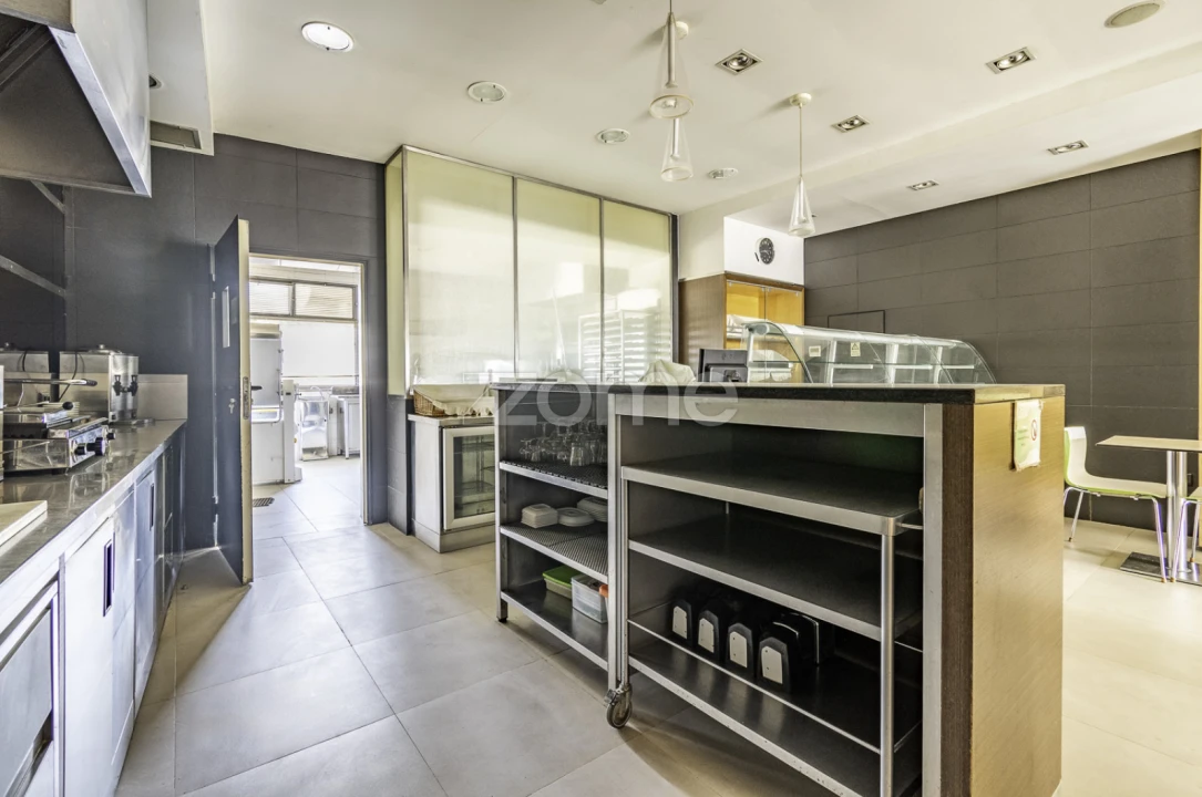 Prédio para Venda em Torre de Moncorvo Foto 9