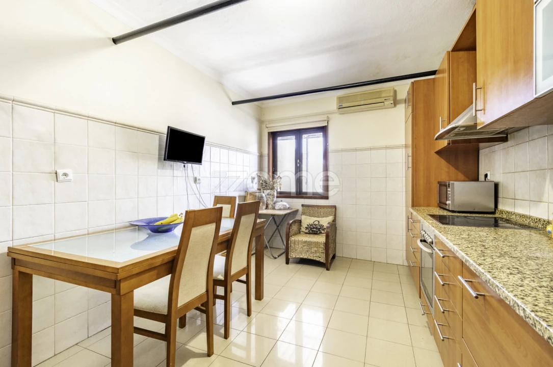 Prédio para Venda em Torre de Moncorvo Foto 23