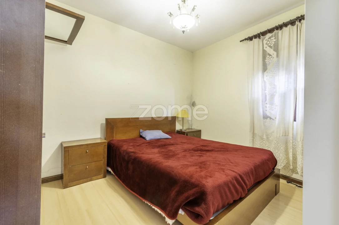 Prédio para Venda em Torre de Moncorvo Foto 35