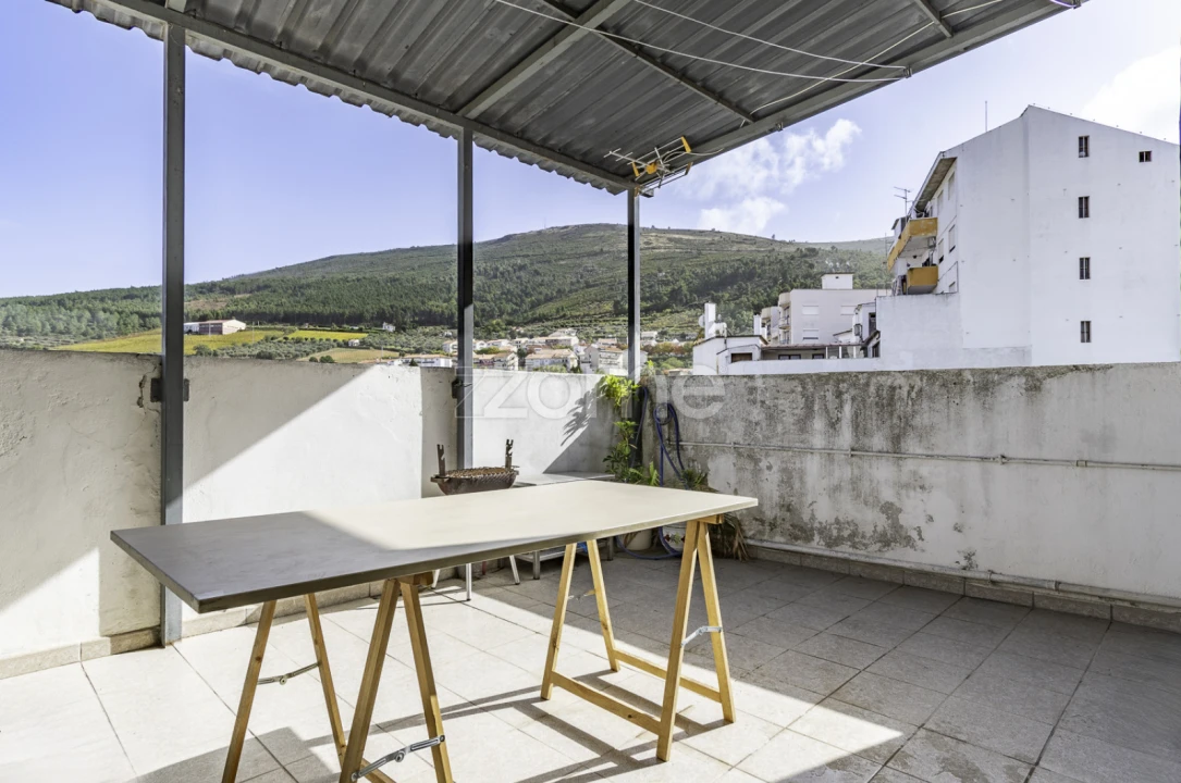 Prédio para Venda em Torre de Moncorvo Foto 38