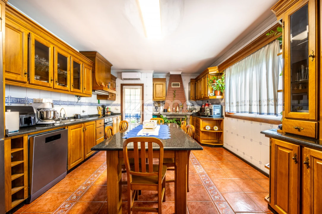 Moradia T4 para Venda em Gove Foto 5