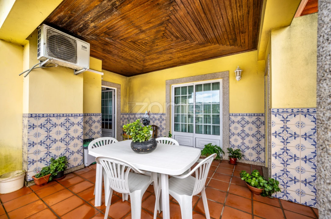 Moradia T4 para Venda em Gove Foto 8