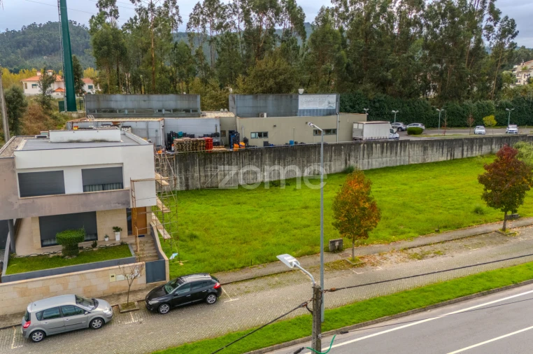 Terreno para Venda em Braga (Maximinos, Sé e Cividade) Foto 17
