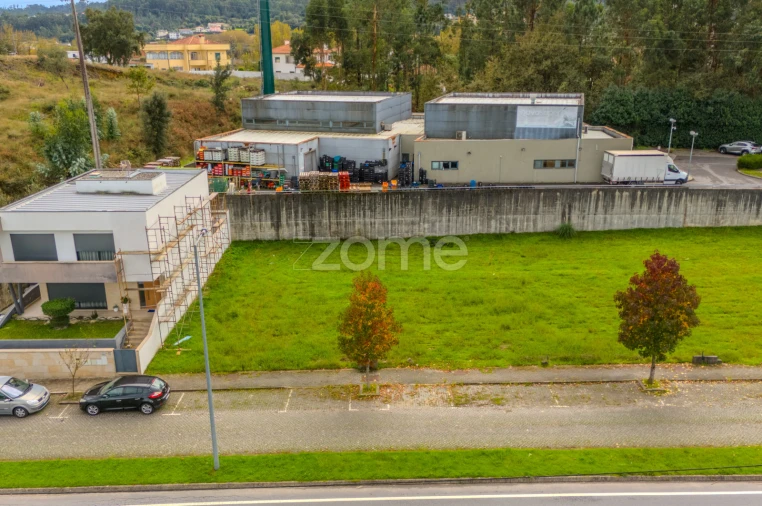 Terreno para Venda em Braga (Maximinos, Sé e Cividade) Foto 4