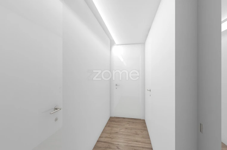 Moradia T4 para Venda em Água Longa Foto 21