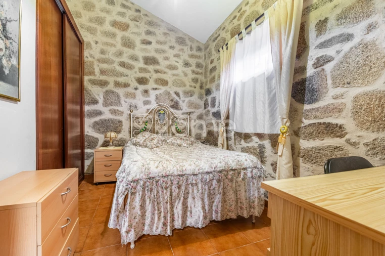 Quinta T5 para Venda em Seara Foto 46