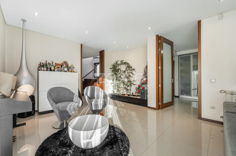 Moradia T4 para Venda em Touguinha e Touguinhó Foto 10