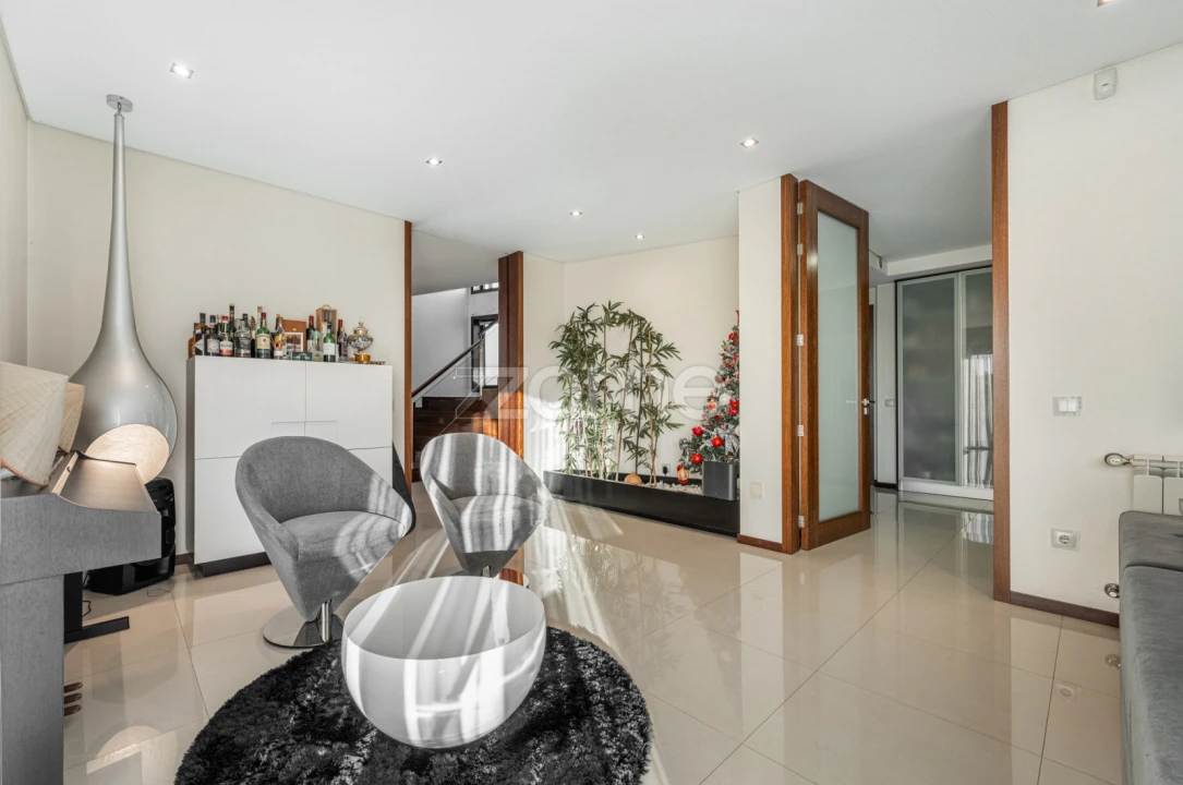 Moradia T4 para Venda em Touguinha e Touguinhó Foto 10