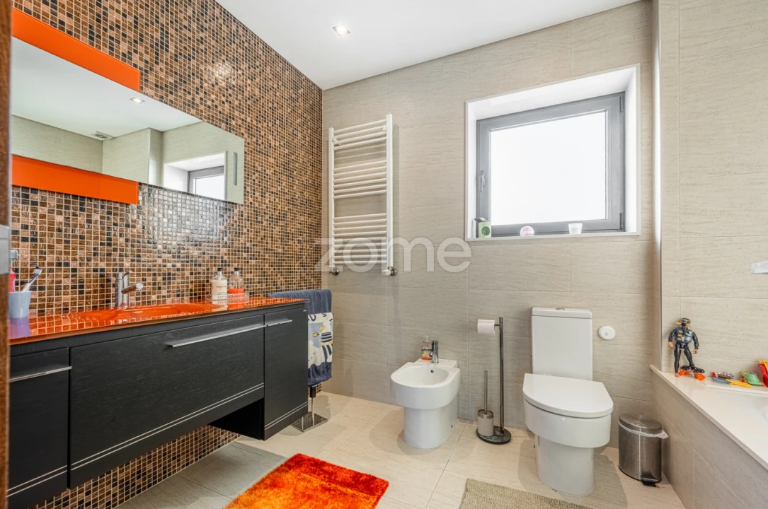 Moradia T4 para Venda em Touguinha e Touguinhó Foto 28