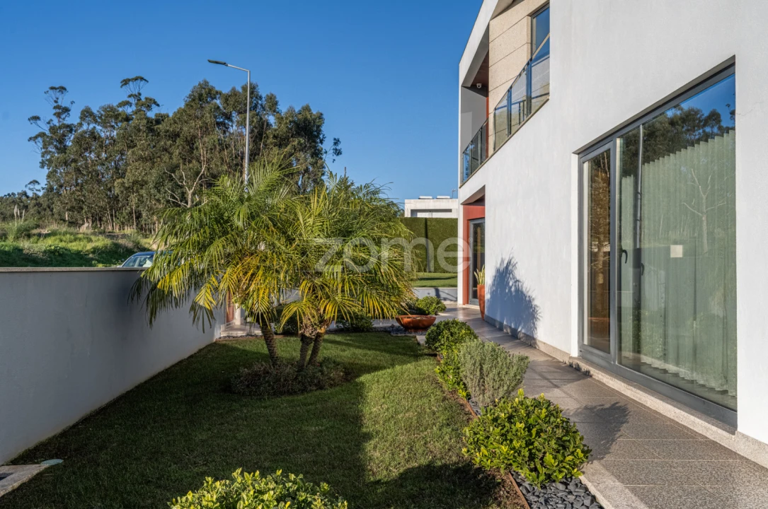 Moradia T4 para Venda em Touguinha e Touguinhó Foto 30