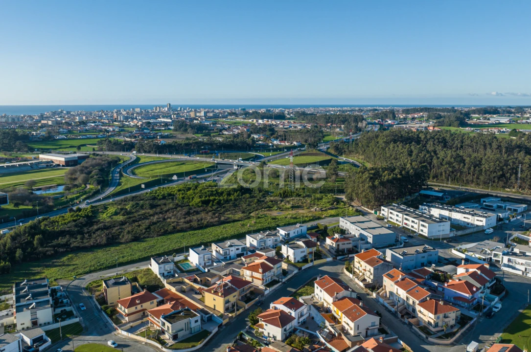 Moradia T4 para Venda em Touguinha e Touguinhó Foto 52