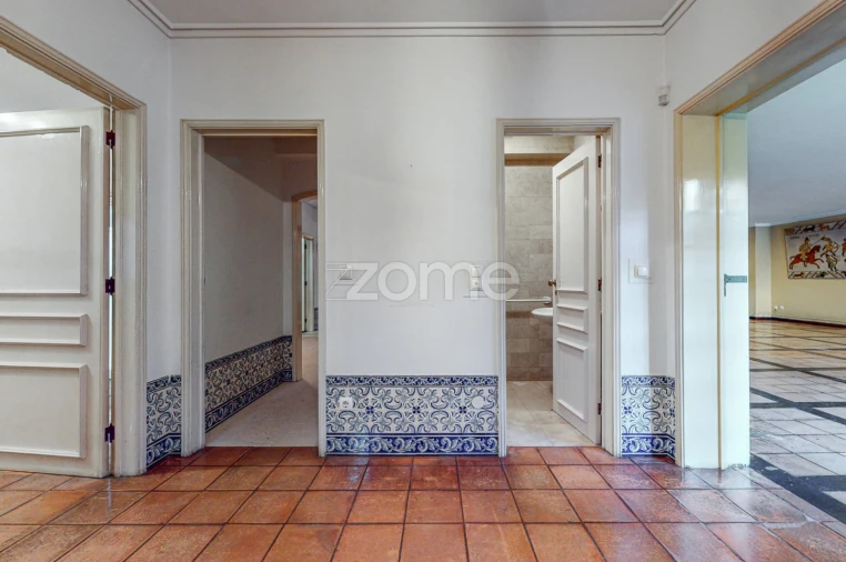 Moradia T8 para Arrendamento em Ramalde Foto 57