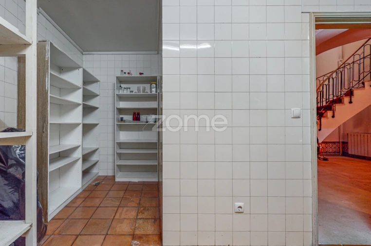 Moradia T8 para Arrendamento em Ramalde Foto 65