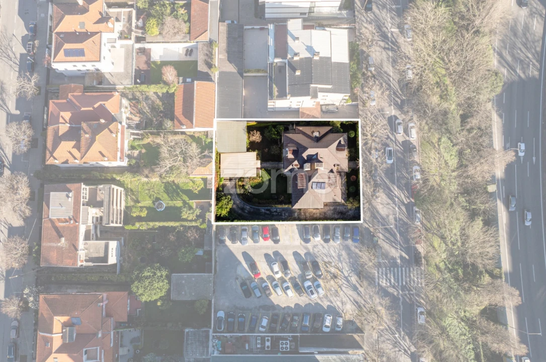 Moradia T8 para Arrendamento em Ramalde Foto 5