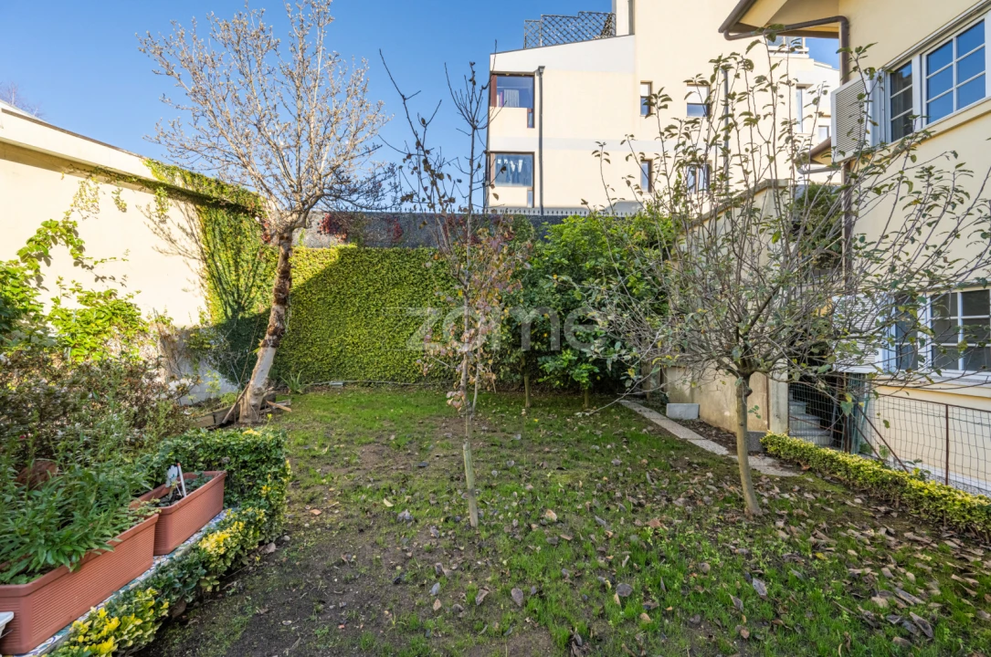 Moradia T8 para Arrendamento em Ramalde Foto 15