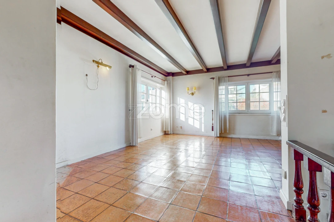 Moradia T8 para Arrendamento em Ramalde Foto 22