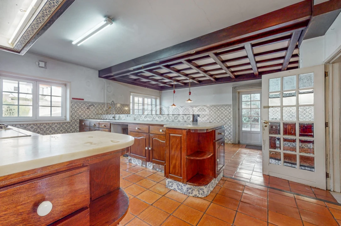 Moradia T8 para Arrendamento em Ramalde Foto 25