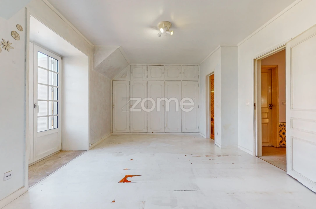 Moradia T8 para Arrendamento em Ramalde Foto 38