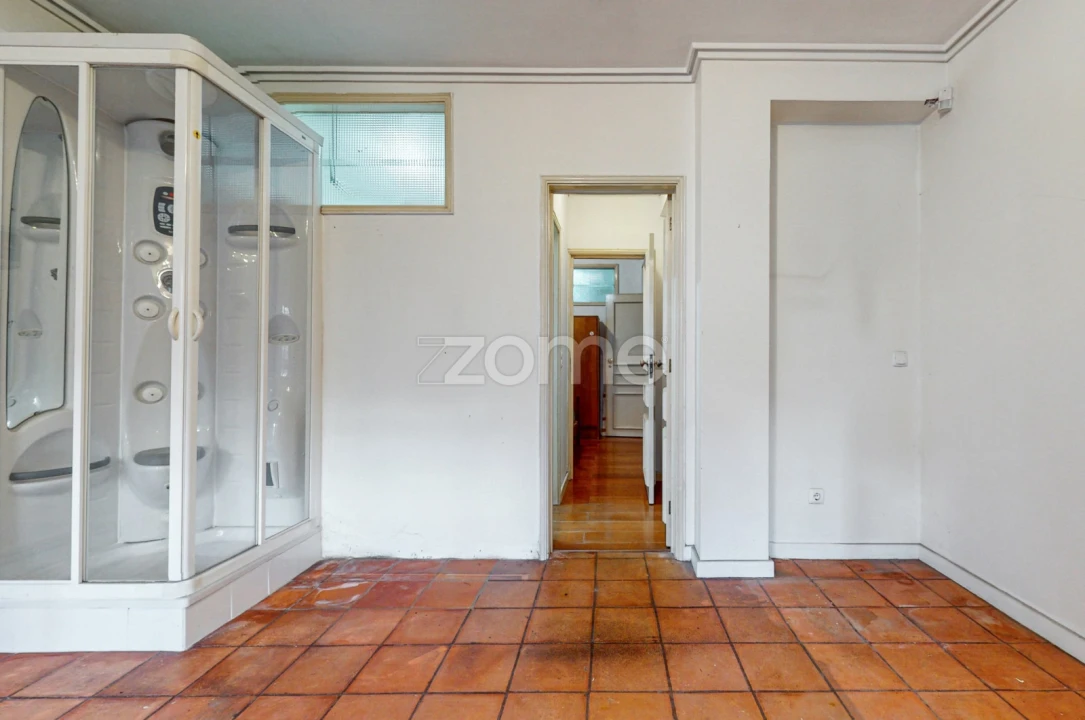 Moradia T8 para Arrendamento em Ramalde Foto 62