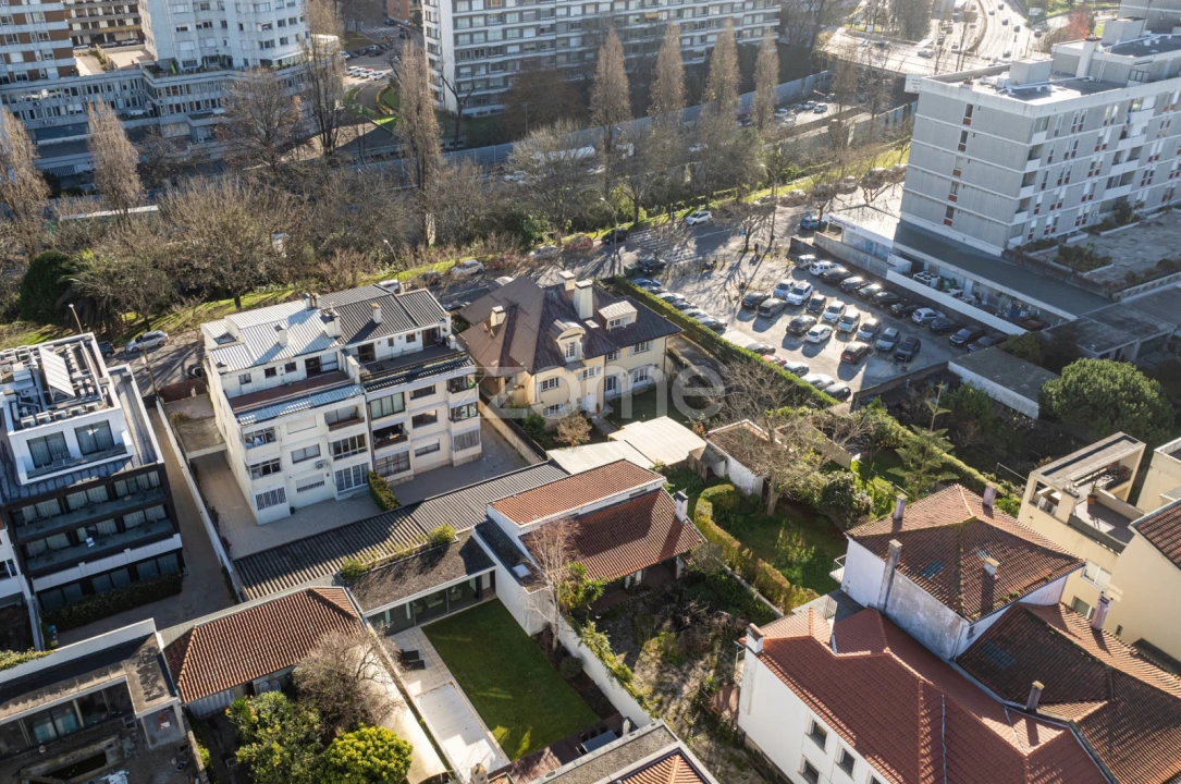 Moradia T8 para Arrendamento em Ramalde Foto 69