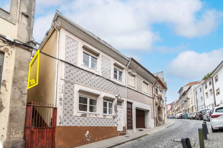 Prédio para Venda em Santa Marinha e São Pedro da Afurada Foto 18