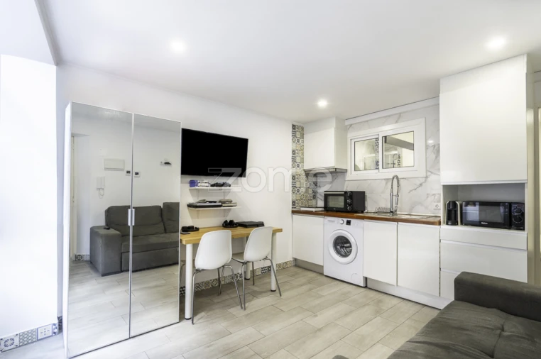 Prédio para Venda em Santa Marinha e São Pedro da Afurada Foto 5