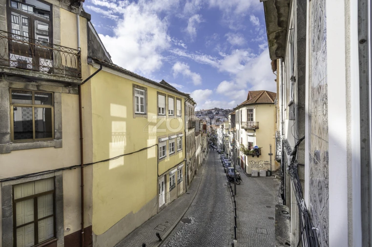 Prédio para Venda em Santa Marinha e São Pedro da Afurada Foto 23