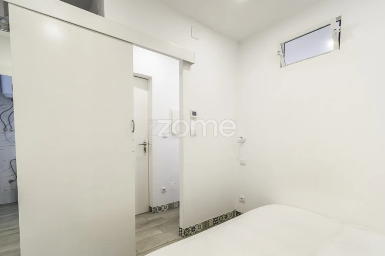 Prédio para Venda em Santa Marinha e São Pedro da Afurada Foto 14