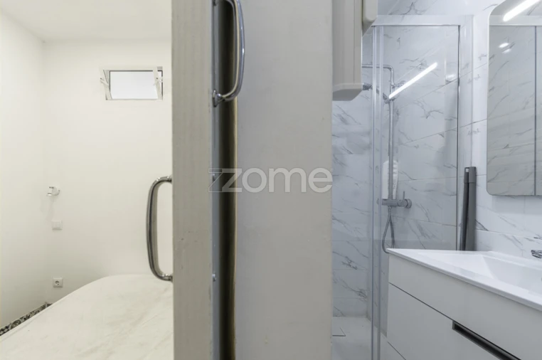 Prédio para Venda em Santa Marinha e São Pedro da Afurada Foto 15