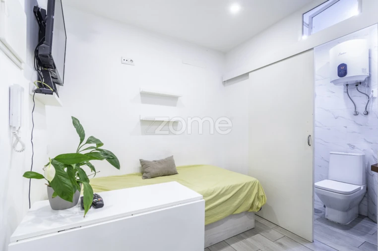 Prédio para Venda em Santa Marinha e São Pedro da Afurada Foto 19