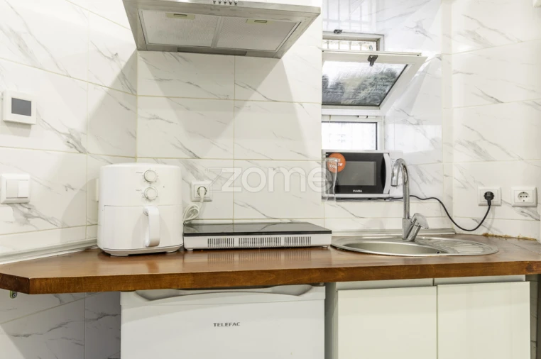 Prédio para Venda em Santa Marinha e São Pedro da Afurada Foto 21