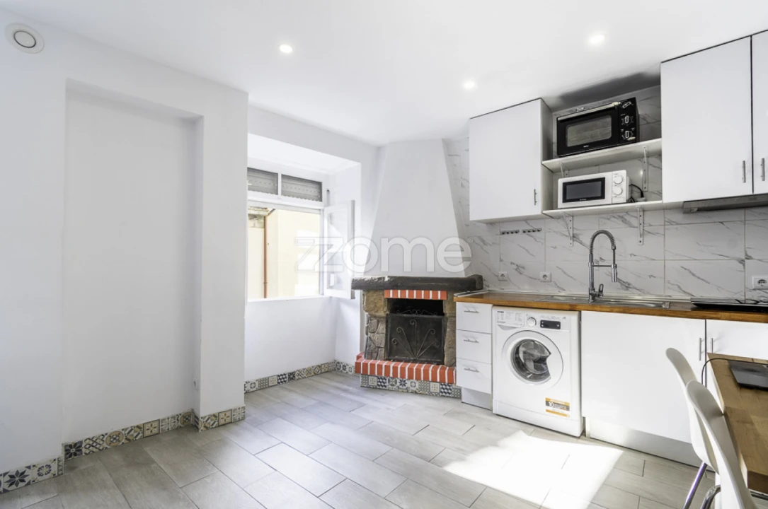 Prédio para Venda em Santa Marinha e São Pedro da Afurada Foto 13