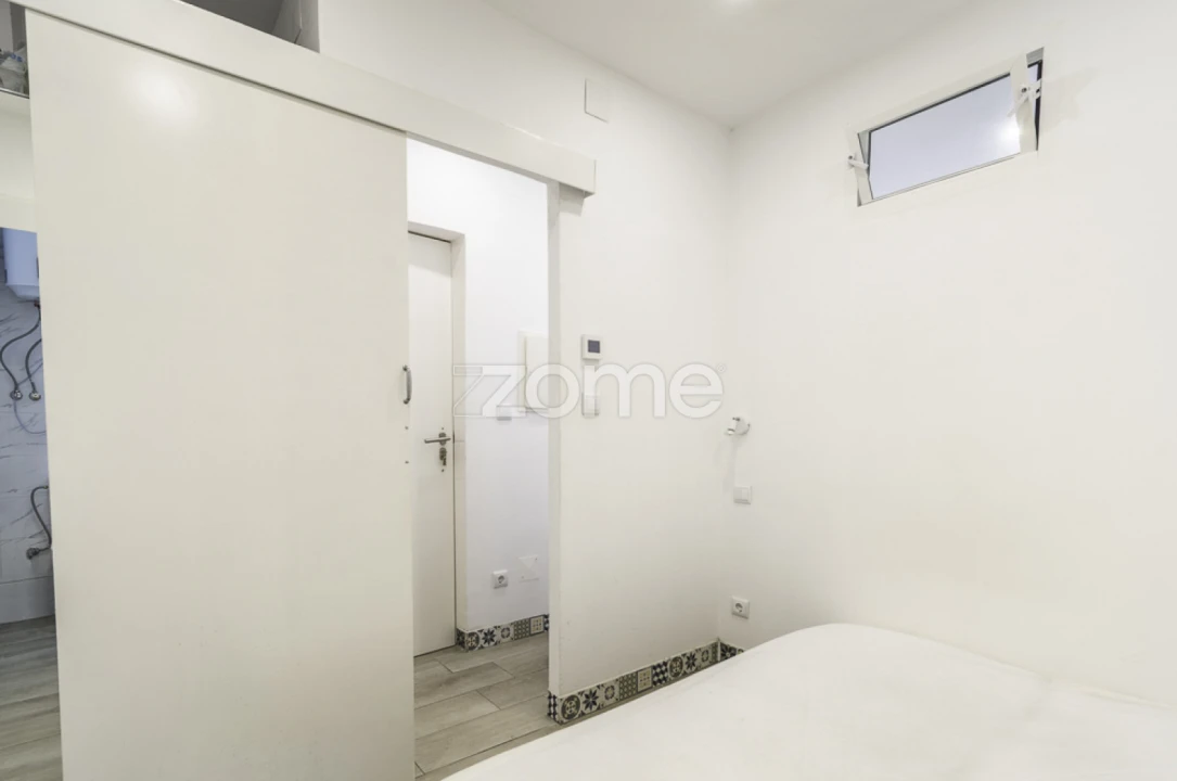 Prédio para Venda em Santa Marinha e São Pedro da Afurada Foto 15