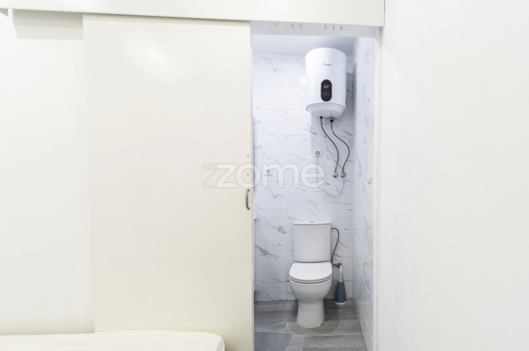 Prédio para Venda em Santa Marinha e São Pedro da Afurada Foto 18