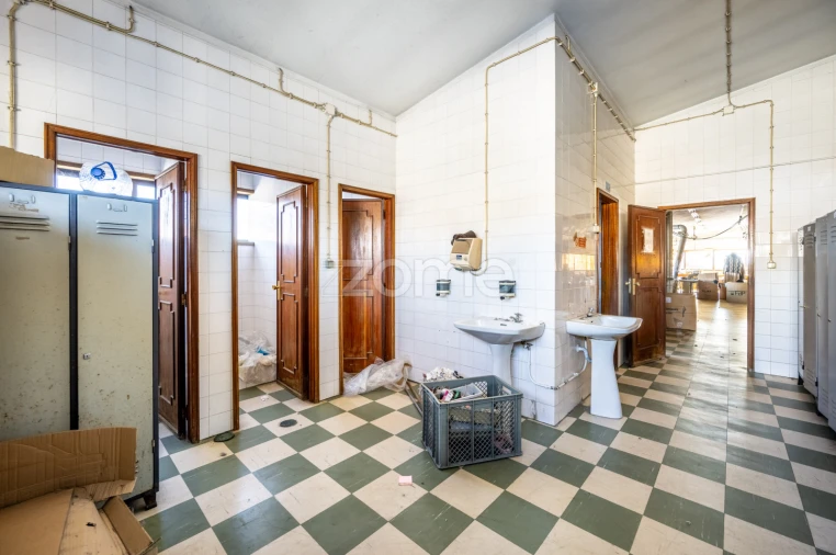 Terreno Comércio / Armazém para Venda em Vila Boa de Quires e Maureles Foto 48