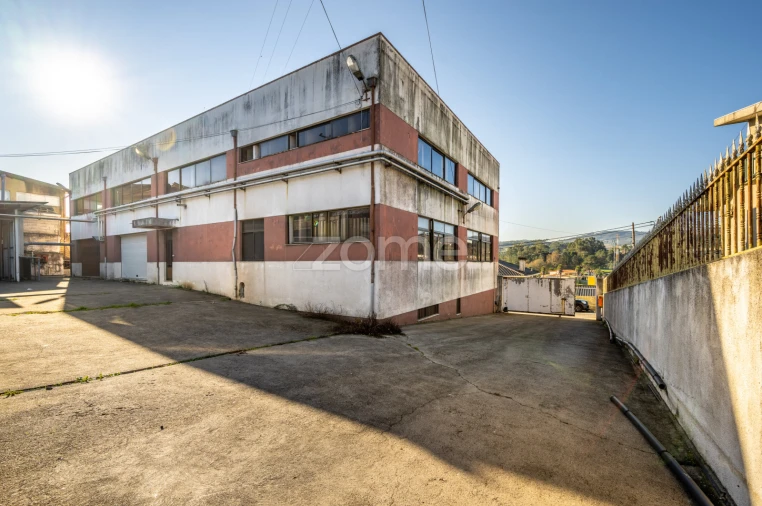 Terreno Comércio / Armazém para Venda em Vila Boa de Quires e Maureles Foto 50