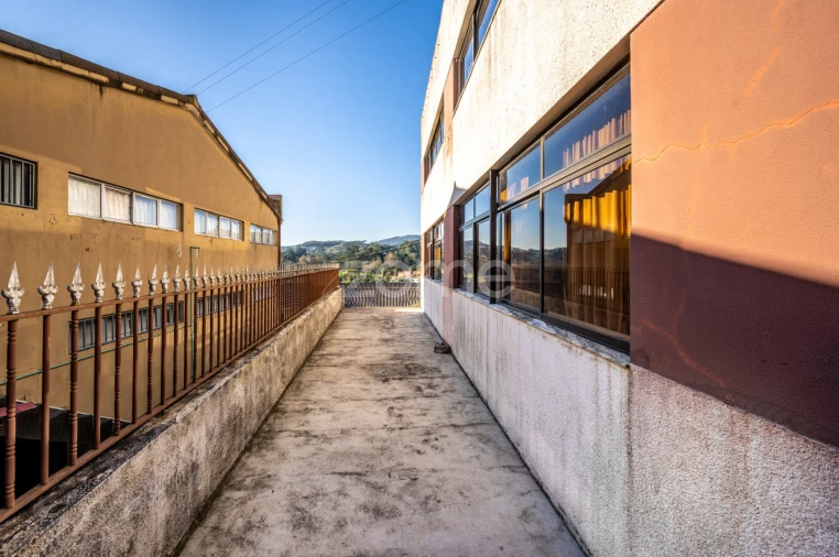 Terreno Comércio / Armazém para Venda em Vila Boa de Quires e Maureles Foto 56