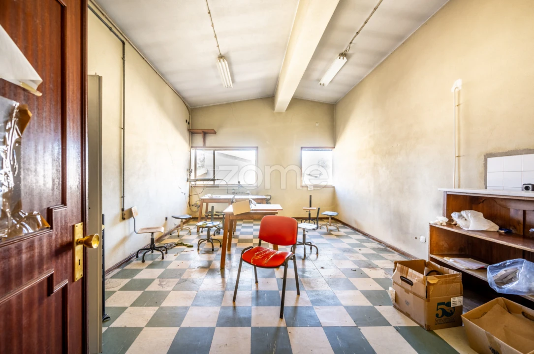 Terreno Comércio / Armazém para Venda em Vila Boa de Quires e Maureles Foto 43